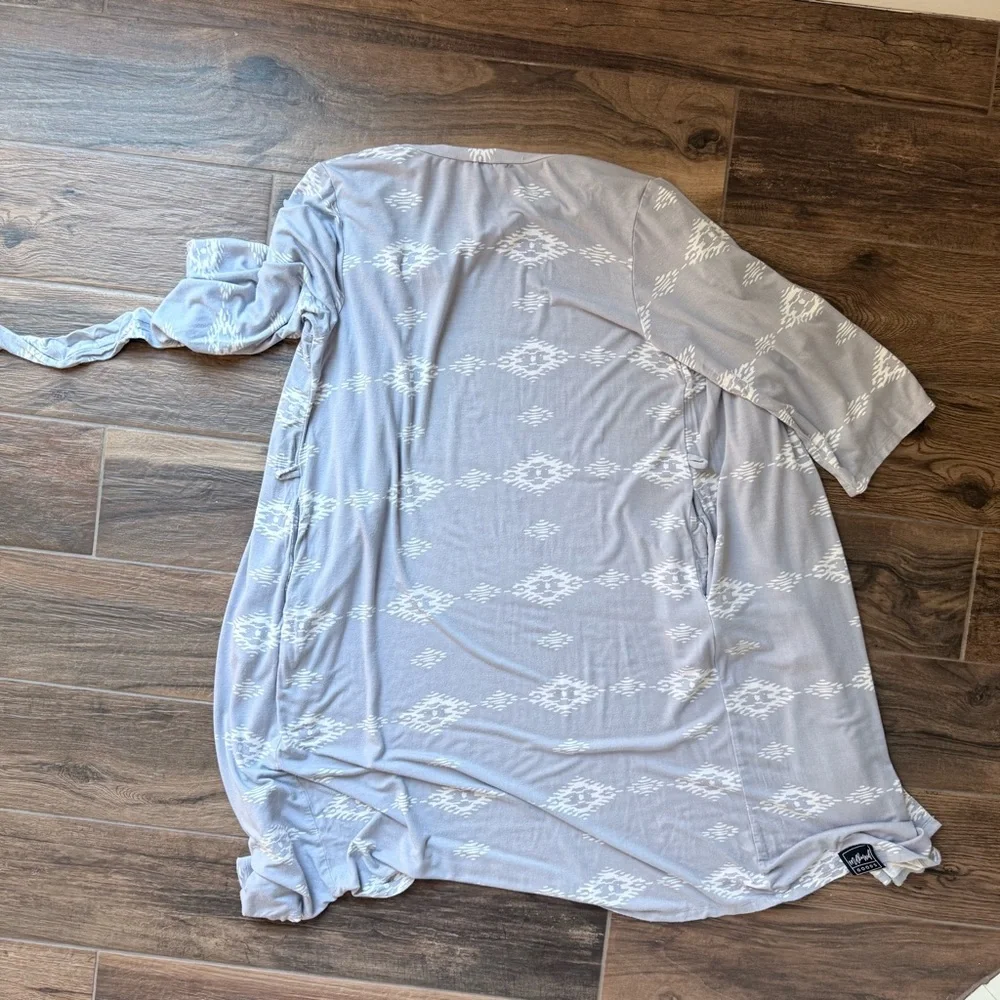 Women's Gray Patterned Robe - Picture 3 of 5